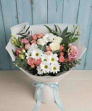 Букет цветов из:  Розы, Лизиантусы и Хризантемы в Ныроб