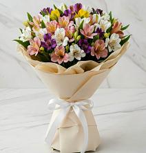 Букет цветов из:  Альстромерии в Ныроб
