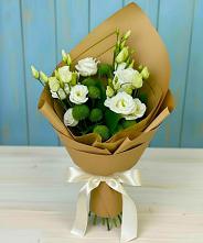 Букет цветов из:  Хризантемы и Лизиантусы #REPLACE_PRED# Ныроб