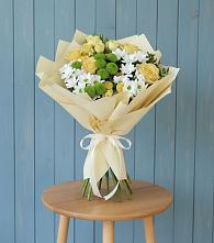 Букет цветов из:  Хризантемы и Розы в Ныроб